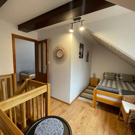 Wypoczynek Pod Lipami Bed & Breakfast Ruciane-Nida Ngoại thất bức ảnh
