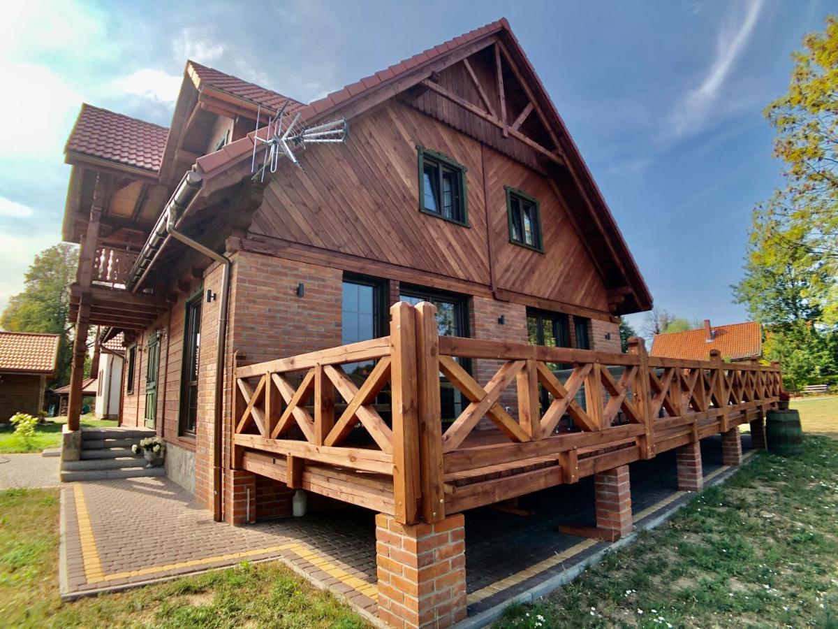 Wypoczynek Pod Lipami Bed & Breakfast Ruciane-Nida Ngoại thất bức ảnh