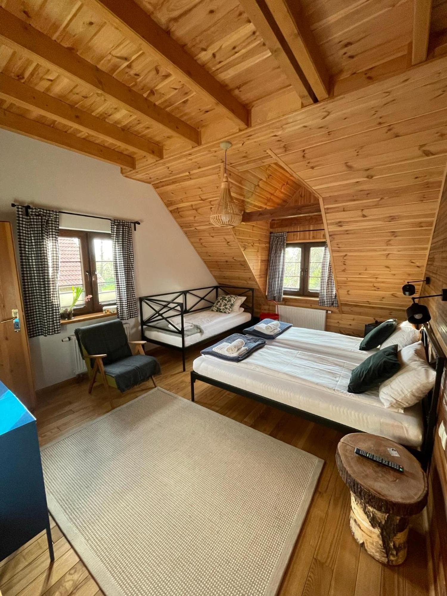 Wypoczynek Pod Lipami Bed & Breakfast Ruciane-Nida Ngoại thất bức ảnh